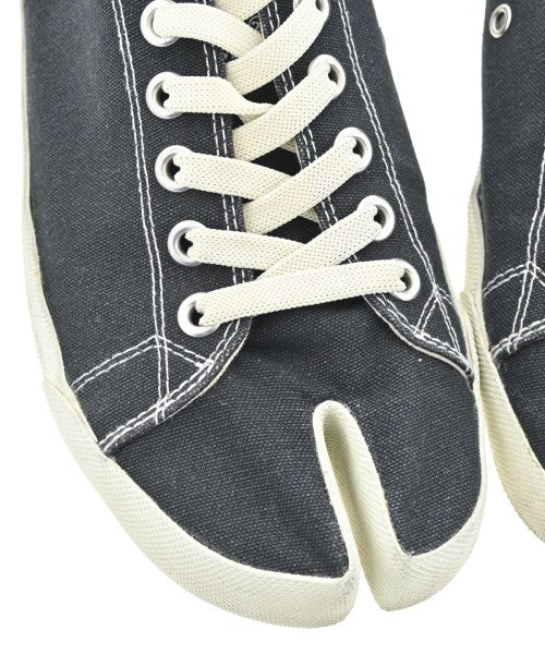 Maison Margiela รองเท้าผ้าใบ