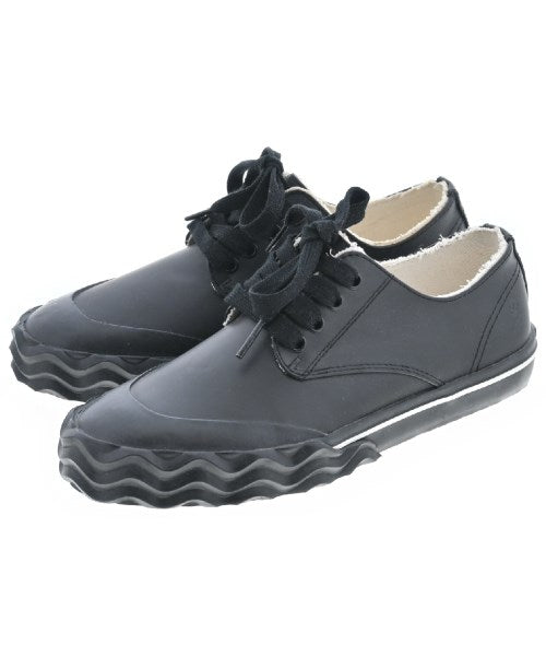 Maison Margiela รองเท้าผ้าใบ