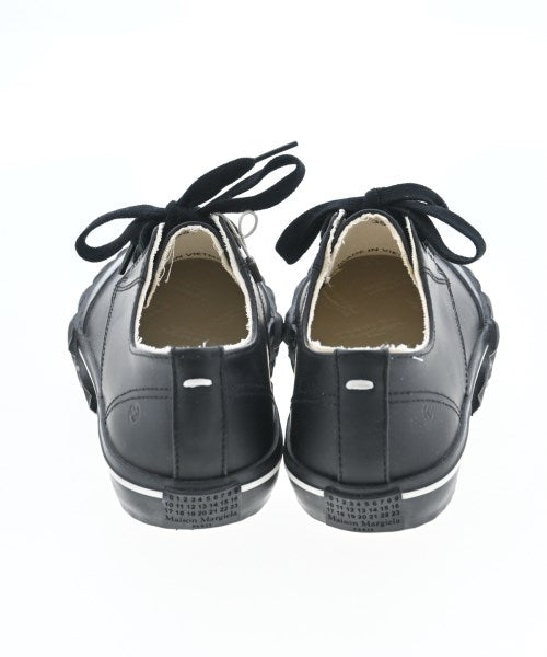 Maison Margiela รองเท้าผ้าใบ