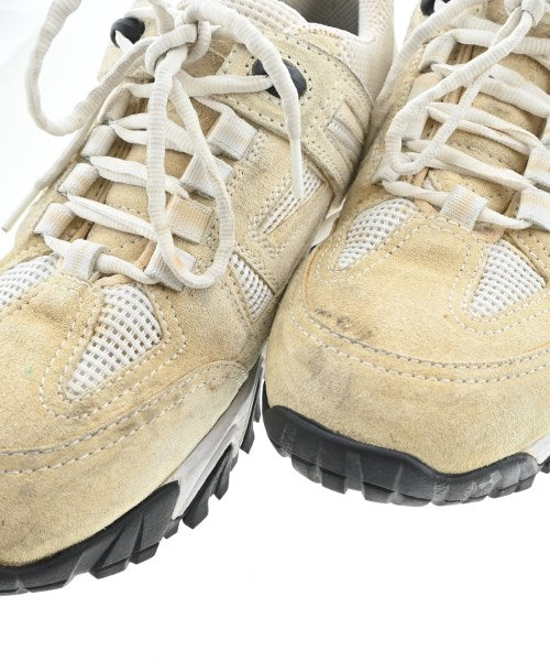 Maison Margiela รองเท้าผ้าใบ