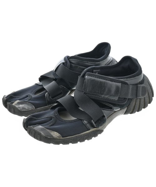 Maison Margiela รองเท้าผ้าใบ