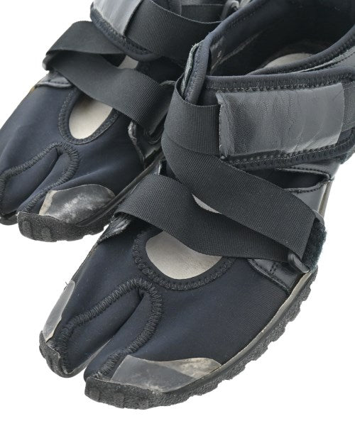 Maison Margiela รองเท้าผ้าใบ