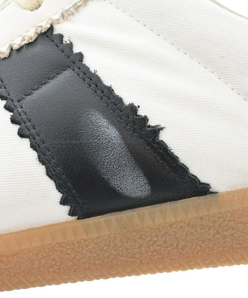 Maison Margiela รองเท้าผ้าใบ