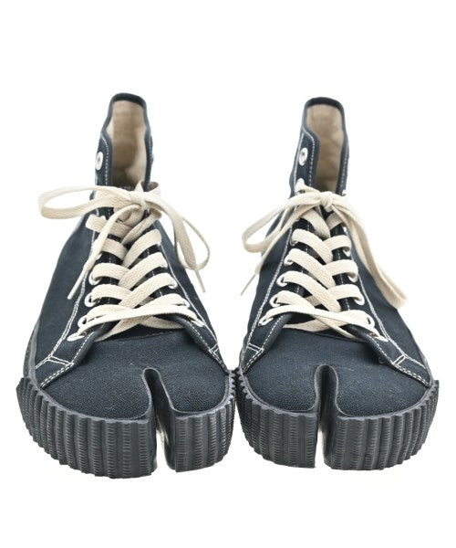 Maison Margiela รองเท้าผ้าใบ