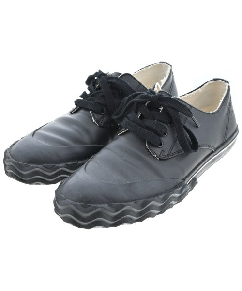 Maison Margiela รองเท้าผ้าใบ