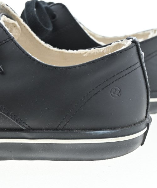 Maison Margiela รองเท้าผ้าใบ