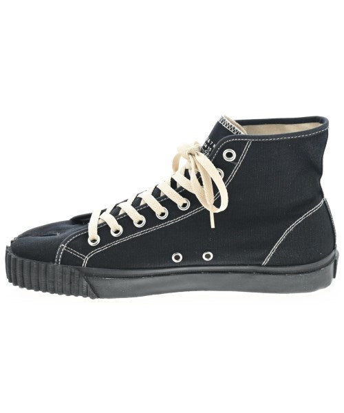 Maison Margiela รองเท้าผ้าใบ