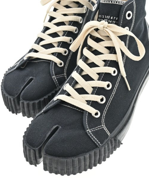 Maison Margiela รองเท้าผ้าใบ