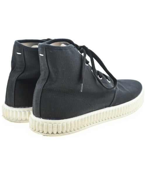 Maison Margiela รองเท้าผ้าใบ