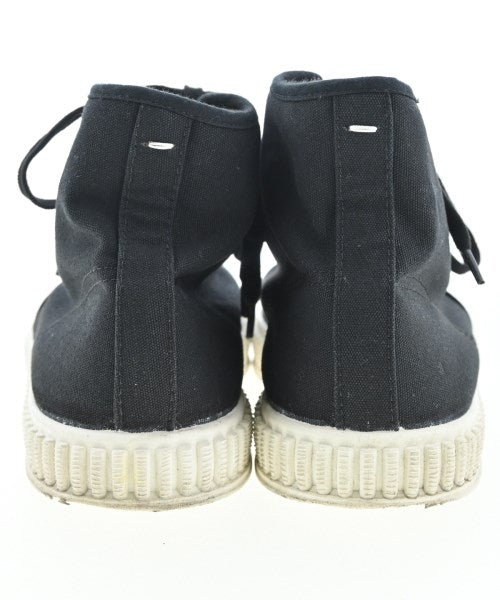 Maison Margiela รองเท้าผ้าใบ