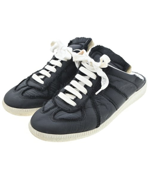 Maison Margiela รองเท้าผ้าใบ