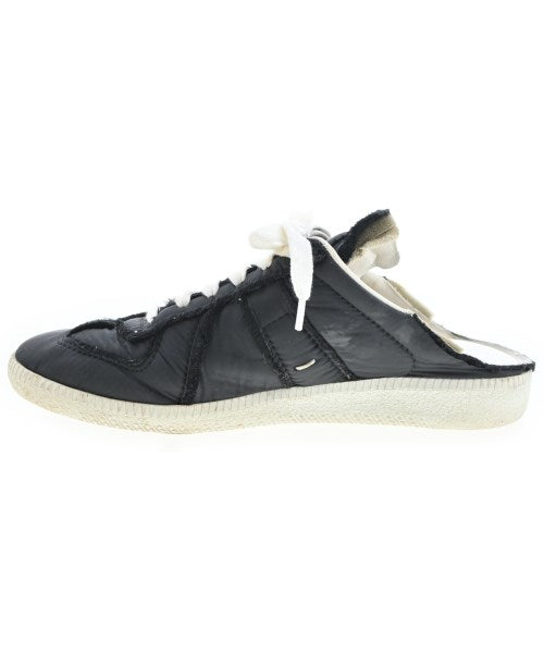 Maison Margiela รองเท้าผ้าใบ