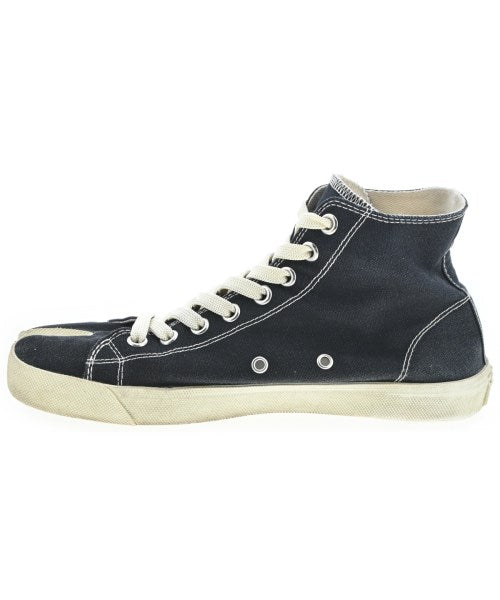 Maison Margiela รองเท้าผ้าใบ