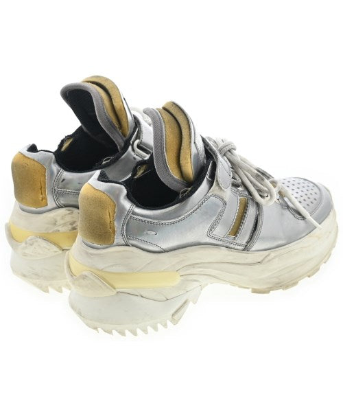 Maison Margiela รองเท้าผ้าใบ