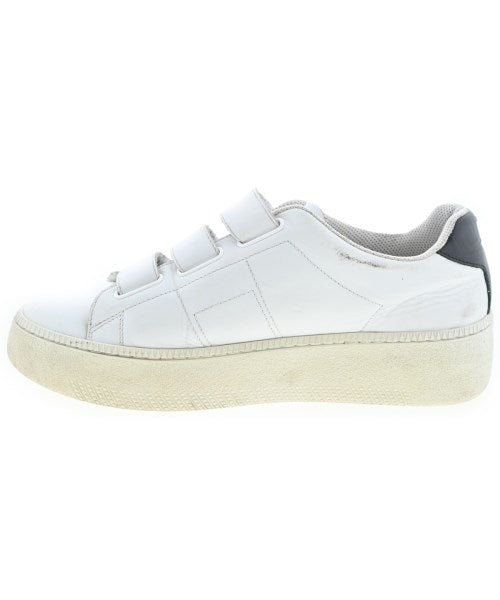 Maison Margiela รองเท้าผ้าใบ