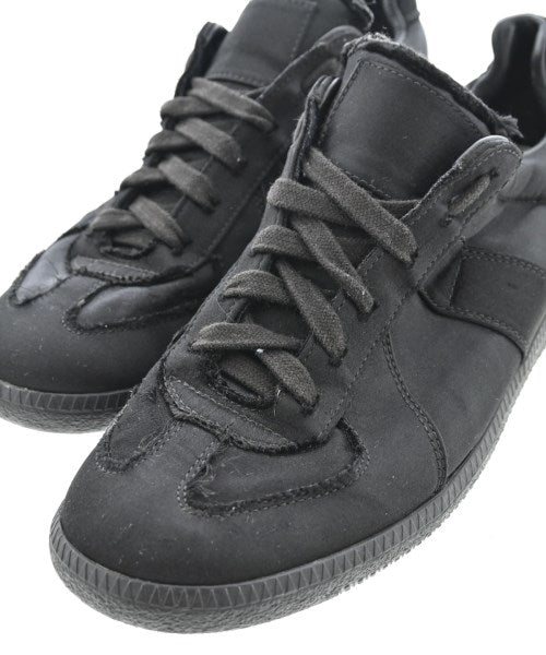 Maison Margiela รองเท้าผ้าใบ