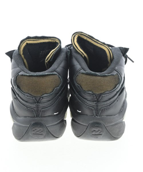 Maison Margiela รองเท้าผ้าใบ