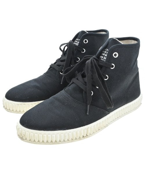 Maison Margiela รองเท้าผ้าใบ