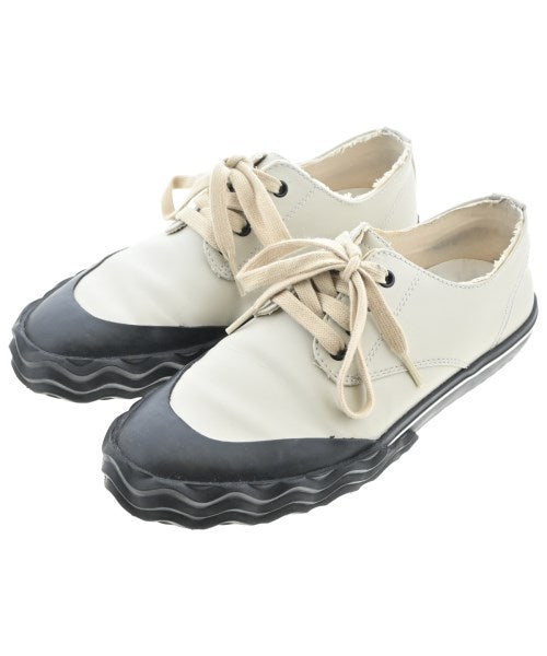 Maison Margiela รองเท้าผ้าใบ