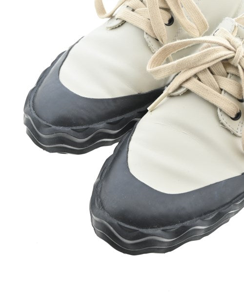 Maison Margiela รองเท้าผ้าใบ