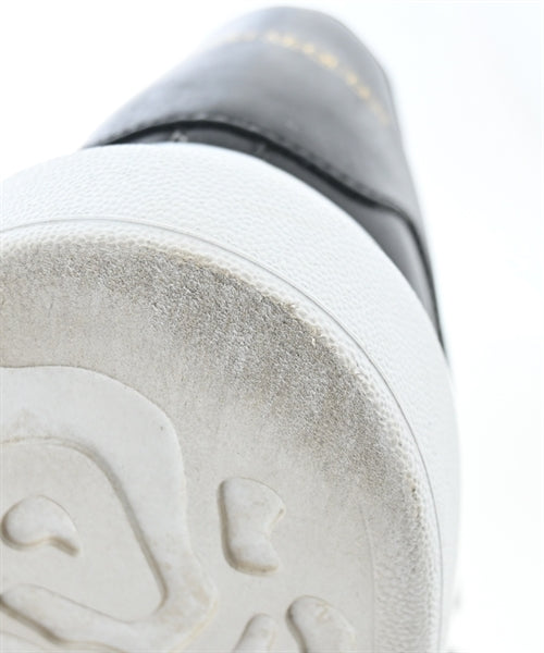 ALEXANDER MCQUEEN รองเท้าผ้าใบ