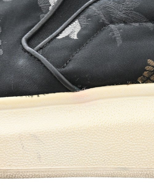 ALEXANDER MCQUEEN รองเท้าผ้าใบ