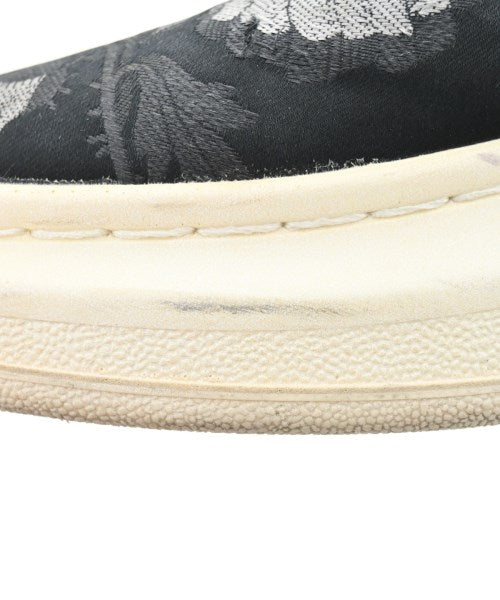 ALEXANDER MCQUEEN รองเท้าผ้าใบ