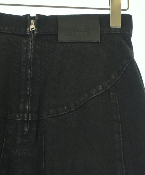 ALEXANDER MCQUEEN กระโปรงยาวถึงเข่า