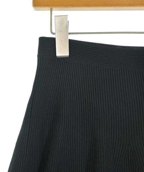 ALEXANDER MCQUEEN กระโปรงยาวถึงเข่า