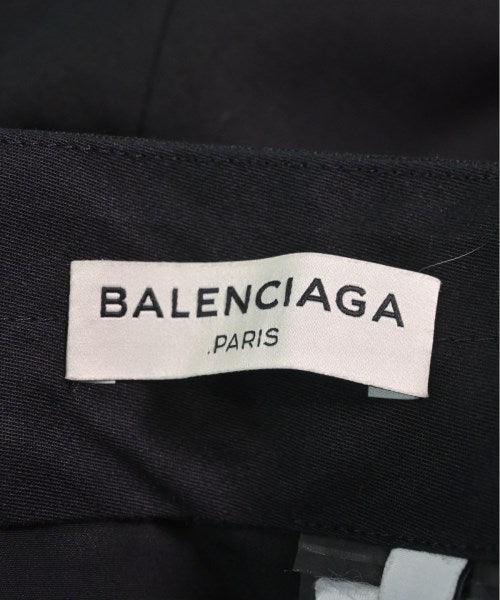 BALENCIAGA กระโปรงยาวถึงเข่า