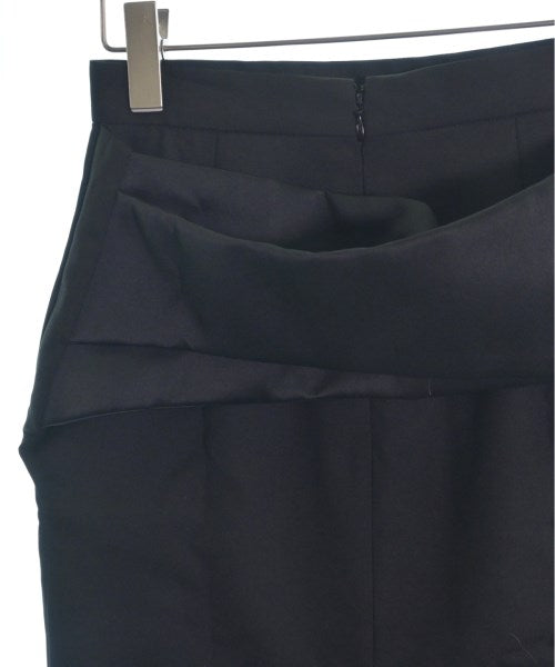 BALENCIAGA กระโปรงยาวถึงเข่า
