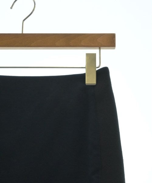 BALENCIAGA กระโปรงยาวถึงเข่า