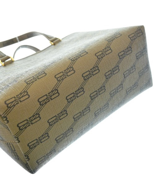 BALENCIAGA กระเป๋าถือขนาดใหญ่