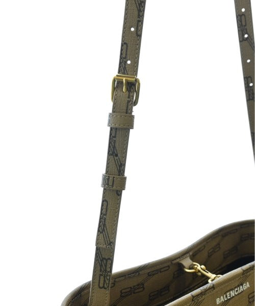BALENCIAGA กระเป๋าถือขนาดใหญ่