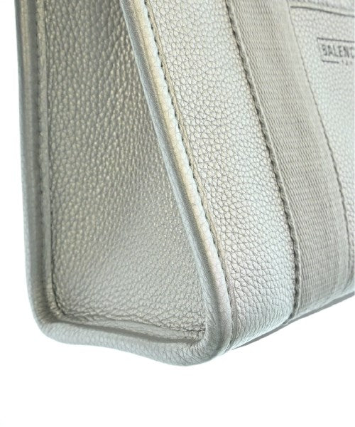 BALENCIAGA กระเป๋าถือ
