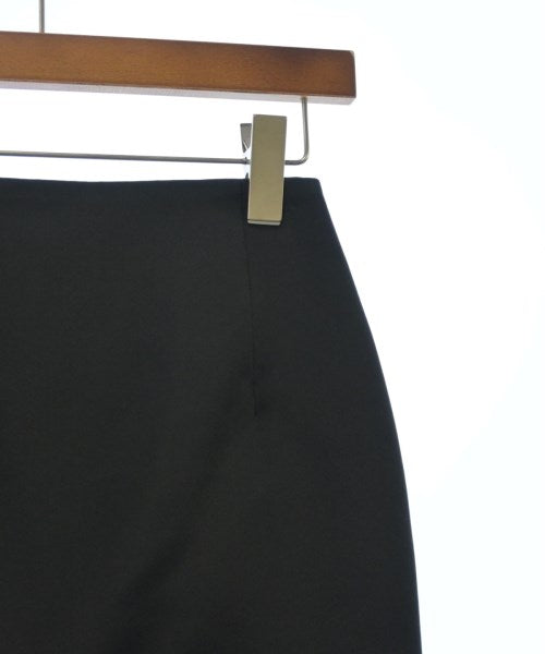 BALENCIAGA กระโปรงยาวถึงเข่า
