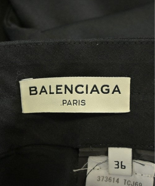 BALENCIAGA กระโปรงยาวถึงเข่า