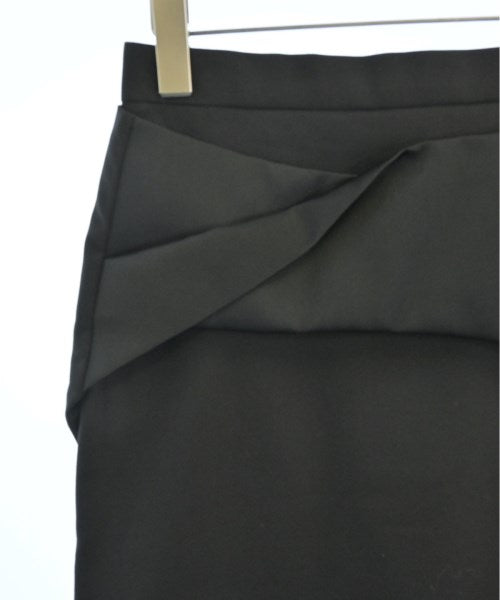 BALENCIAGA กระโปรงยาวถึงเข่า