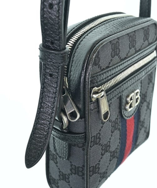 BALENCIAGA กระเป๋าสะพาย