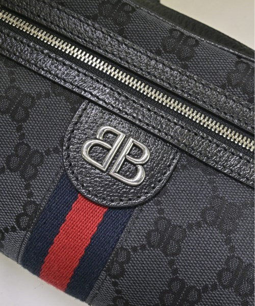 BALENCIAGA กระเป๋าสะพาย