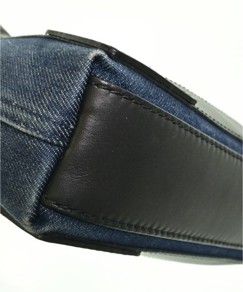 BALENCIAGA กระเป๋าถือ