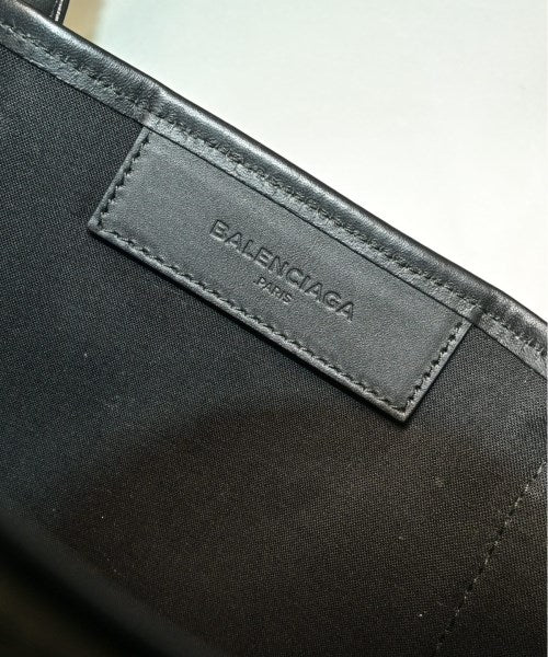 BALENCIAGA กระเป๋าถือ