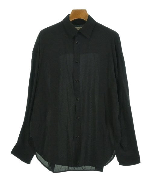 BALENCIAGA เสื้อลำลอง