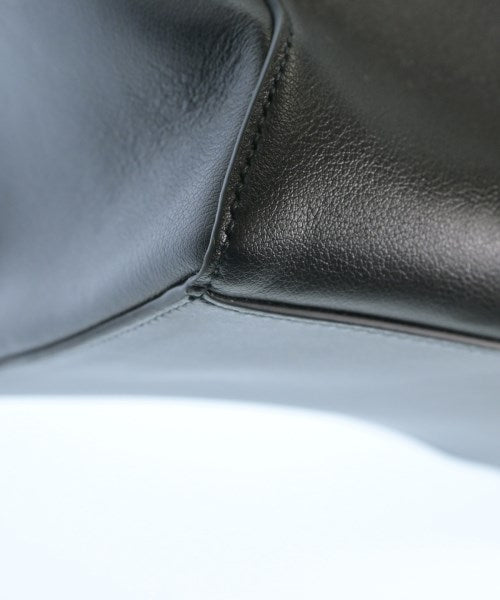BALENCIAGA กระเป๋าถือขนาดใหญ่