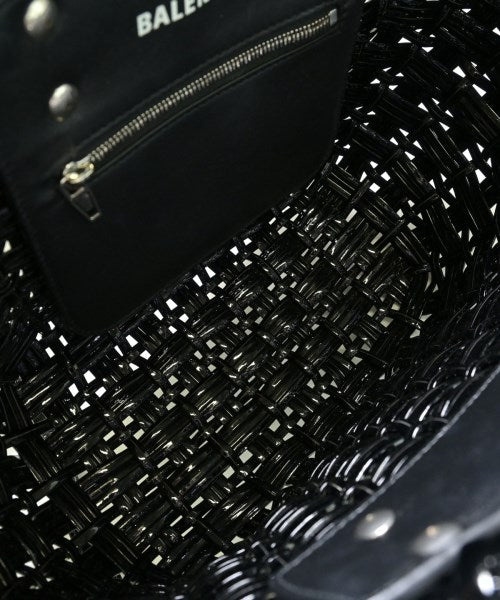 BALENCIAGA กระเป๋าทรงตะกร้า