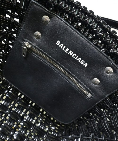 BALENCIAGA กระเป๋าทรงตะกร้า
