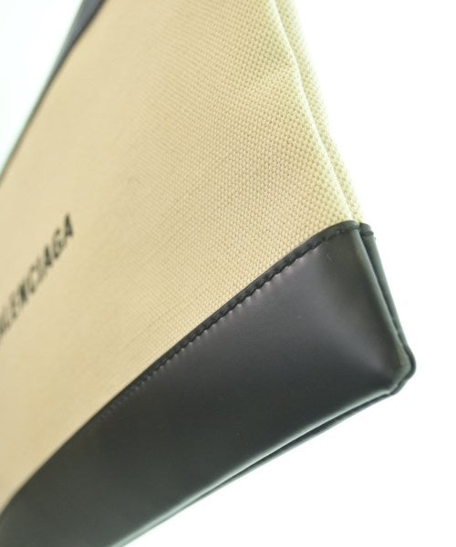 BALENCIAGA คลัตช์
