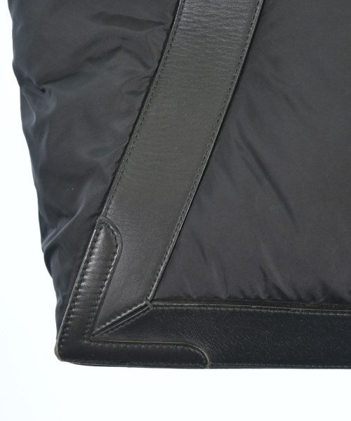 BALENCIAGA กระเป๋าถือขนาดใหญ่
