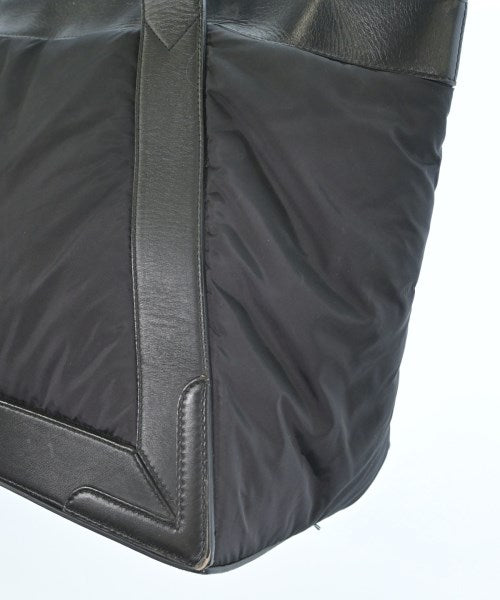 BALENCIAGA กระเป๋าถือขนาดใหญ่