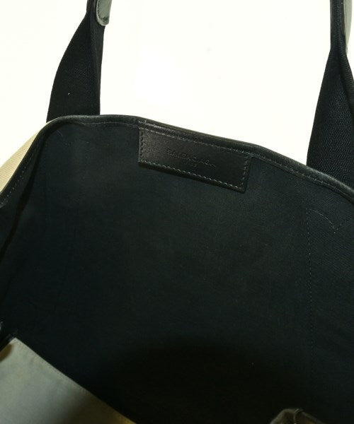 BALENCIAGA กระเป๋าถือขนาดใหญ่
